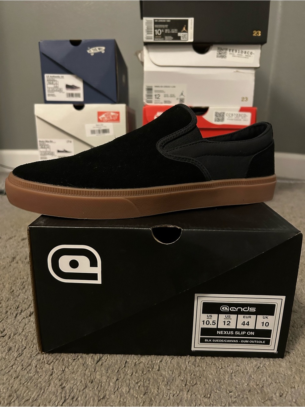 Ends Skate Slip-On Shoe Men's Black Suede with Gum Sole 10.5 New!!